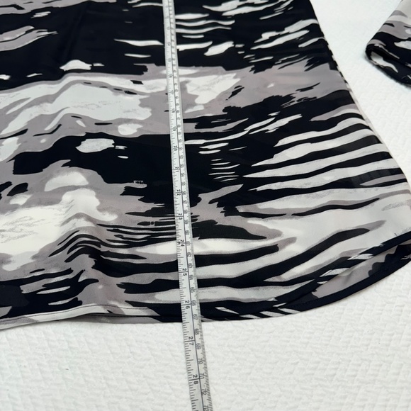 NWT Parker Black Grey 100% Silk V- Neck Pullover Blouse Top Size Large - Picture 7 of 11